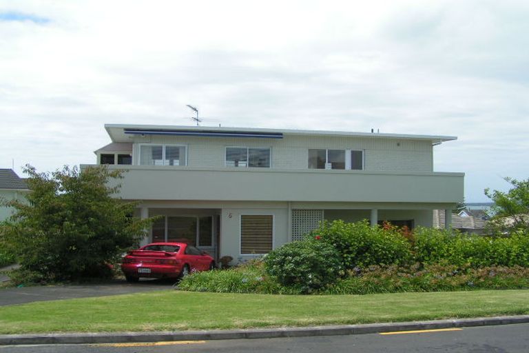 Photo of property in 1/6 Brown Street, Hauraki, Auckland, 0622