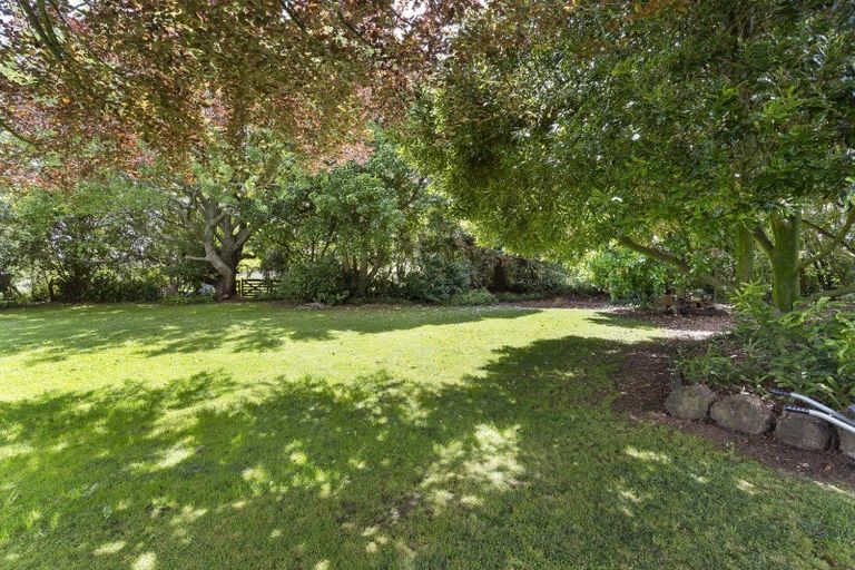 Photo of property in 212 Lewis Road, Karaka, Papakura, 2580