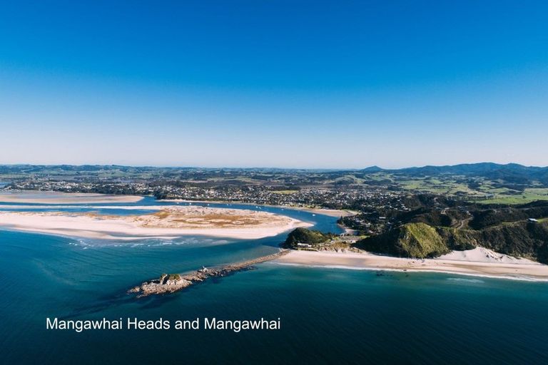 Photo of property in 64 Cheviot Street, Mangawhai Heads, Mangawhai, 0505