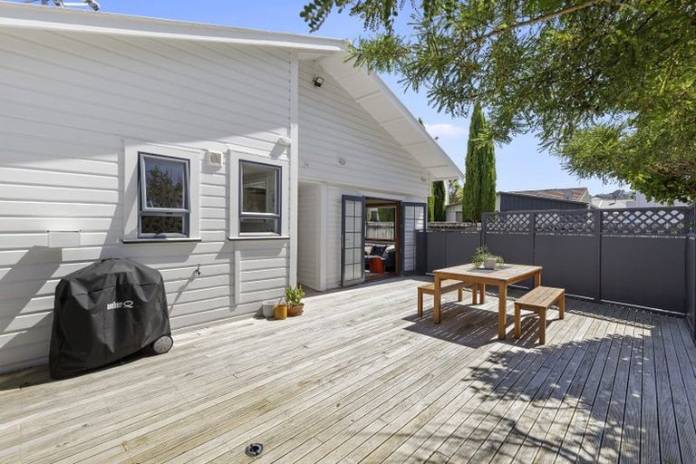 Photo of property in 48 Darlington Road, Miramar, Wellington, 6022