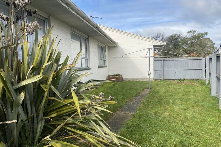 Photo of property in 8 Takapu Place, Bromley, Christchurch, 8062