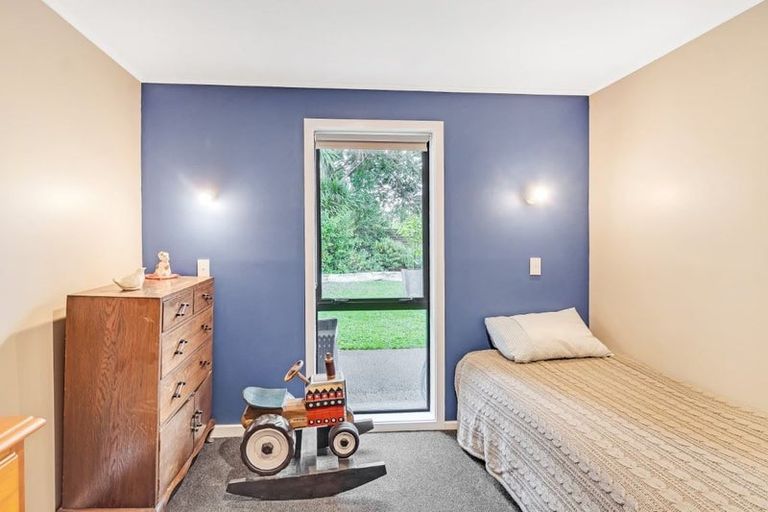 Photo of property in 5 Waddell Lane, Avondale, Christchurch, 8061