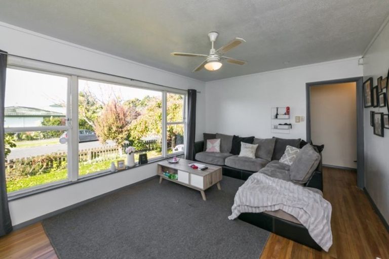 Photo of property in 18 Wynyard Crescent, Tamatea, Napier, 4112