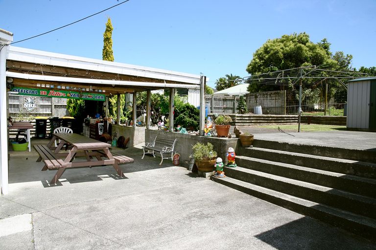 Photo of property in 11 Claymore Street, Manurewa, Auckland, 2102