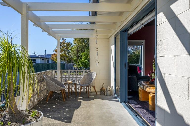 Photo of property in 27 Holyrood Street, Taradale, Napier, 4112