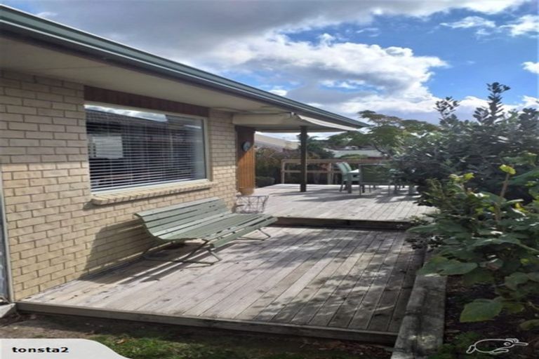 Photo of property in 15 Rawhiti Road, Manly, Whangaparaoa, 0930