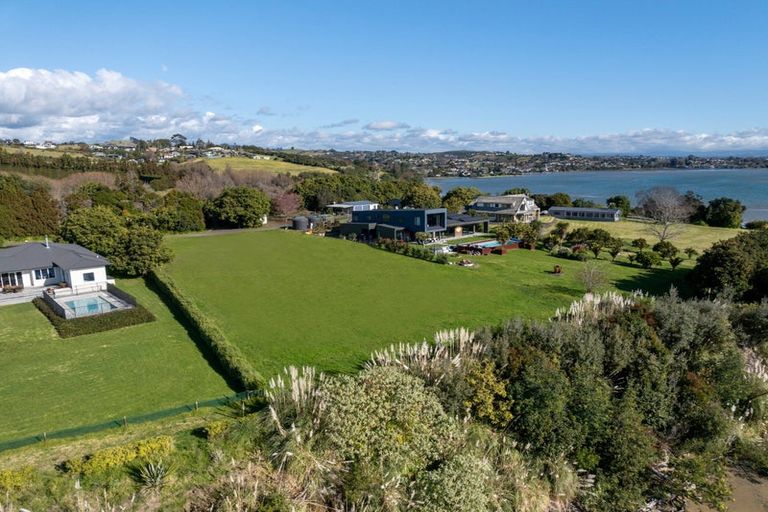 Photo of property in 206 Ranginui Road, Welcome Bay, Tauranga, 3175