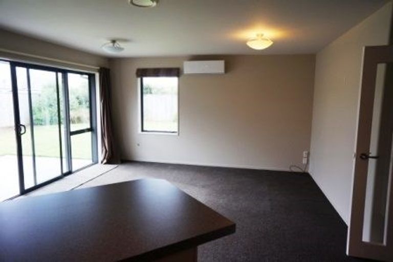 Photo of property in 27 Ashview Place, Rangiora, 7400