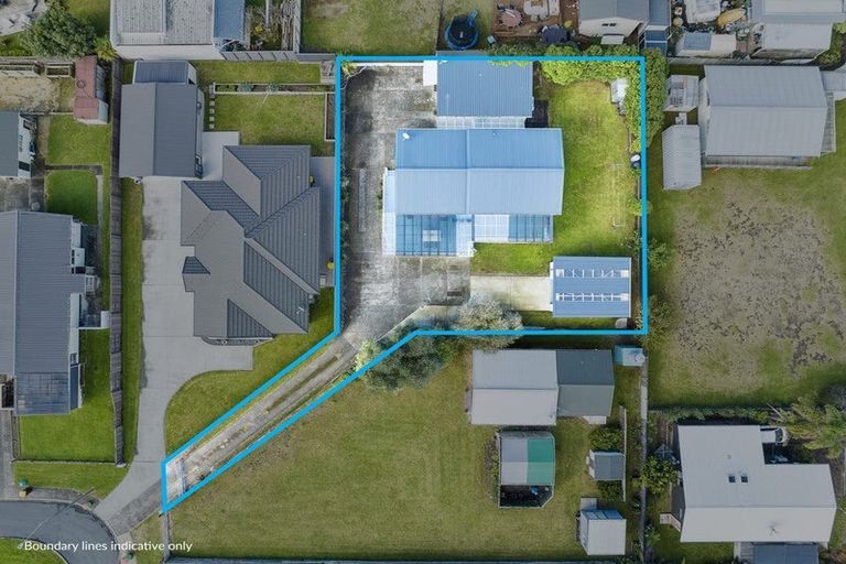 Photo of property in 118 Aberdeen Place, Whangamata, 3620