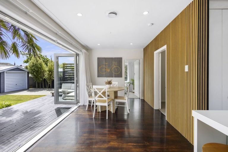 Photo of property in 9 Jennifer Street, Bryndwr, Christchurch, 8053