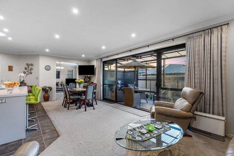 Photo of property in 14 Mervyn Place, Ohauiti, Tauranga, 3112