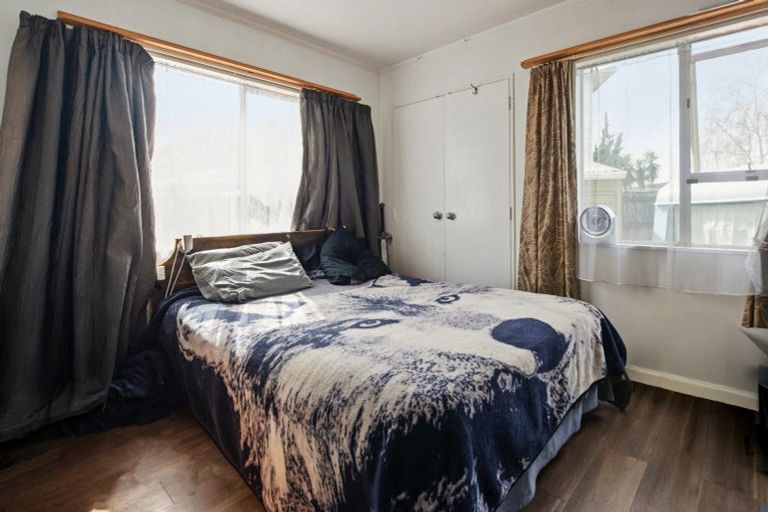 Photo of property in 4 Cross Street, Papakura, 2110