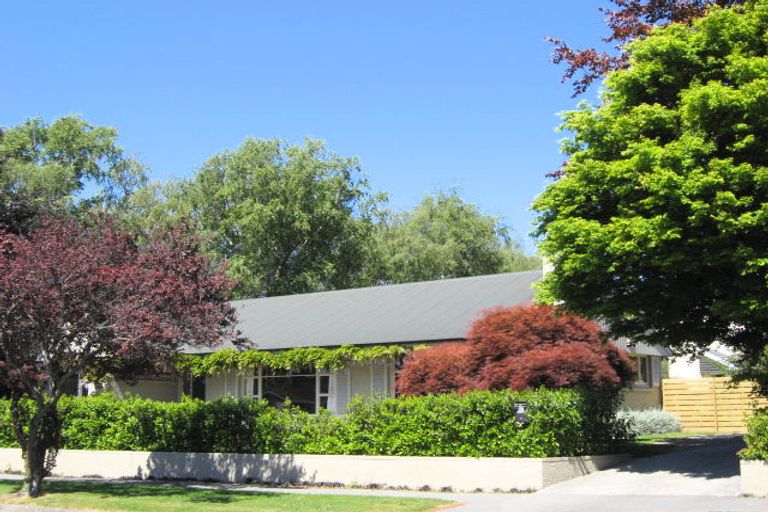 Photo of property in 37 Arlington Street, Burnside, Christchurch, 8053