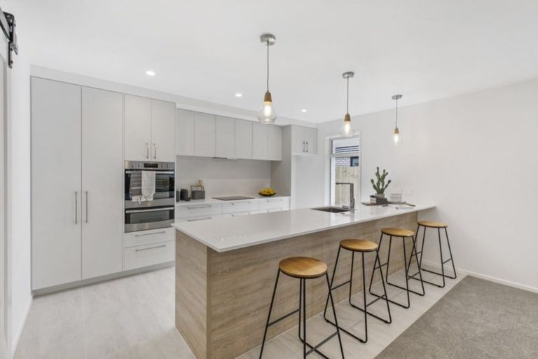 Photo of property in 5 Hanlow Place, Pyes Pa, Tauranga, 3112