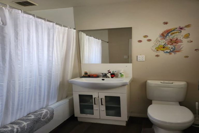 Photo of property in 17 Lytton Street, Feilding, 4702