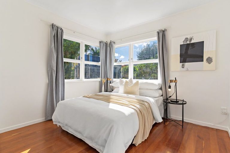 Photo of property in 2/36 Jaemont Avenue, Te Atatu South, Auckland, 0610