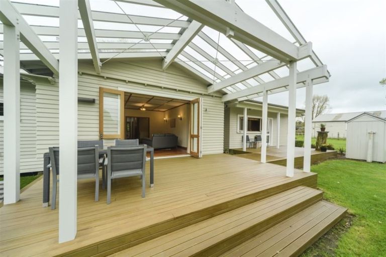 Photo of property in 1387 Colyton Road, Ashhurst, Palmerston North, 4470