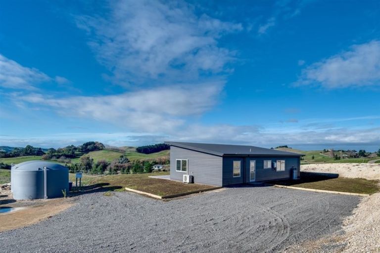 Photo of property in 1 Country Lane, Waipawa, 4210