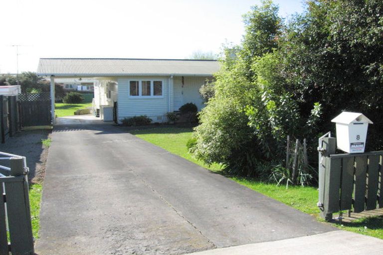 Photo of property in 8 Parakai Street, Paraparaumu, 5032