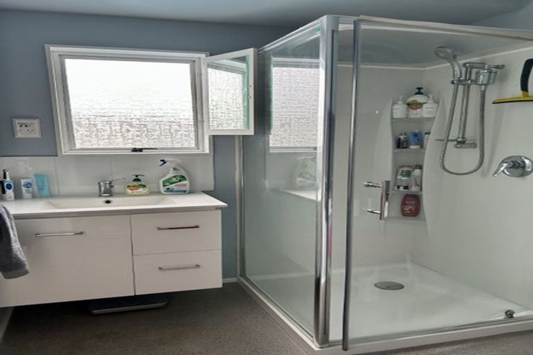 Photo of property in 48 Apollo Parade, Milson, Palmerston North, 4414