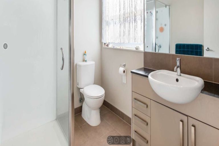 Photo of property in 34 Heidi Crescent, Flat Bush, Auckland, 2016