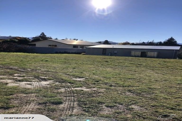 Photo of property in 4 Alpha Close, Wanaka, 9305