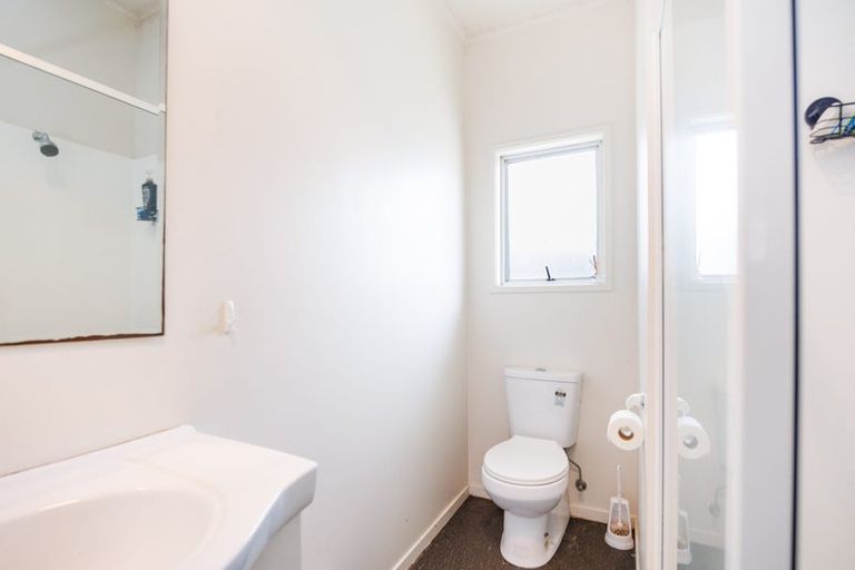 Photo of property in 8 Marne Street, Hokowhitu, Palmerston North, 4410