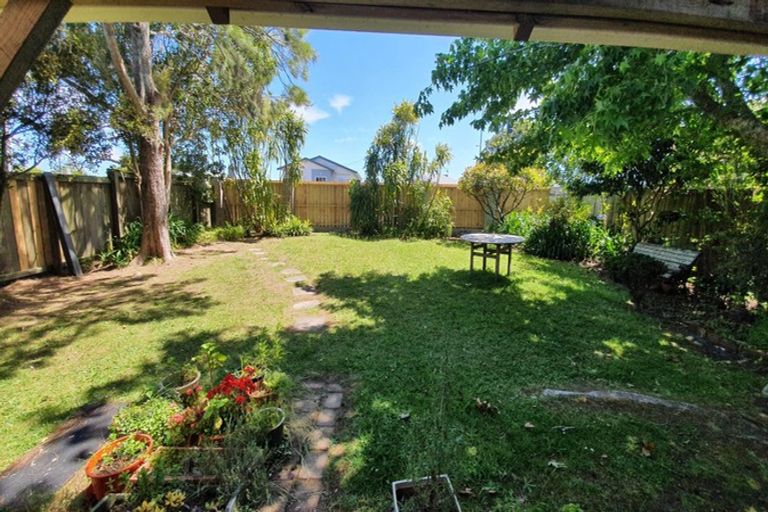 Photo of property in 1/178 Onewa Road, Birkenhead, Auckland, 0626