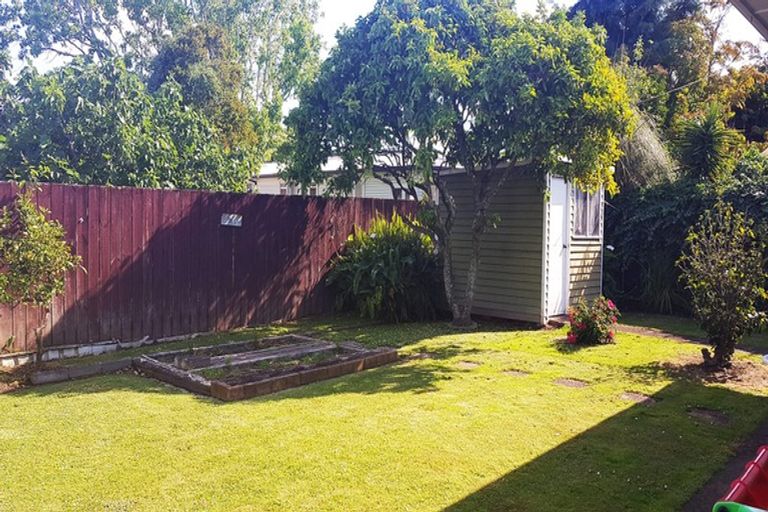 Photo of property in 2/11 Dowling Place, Pakuranga, Auckland, 2010