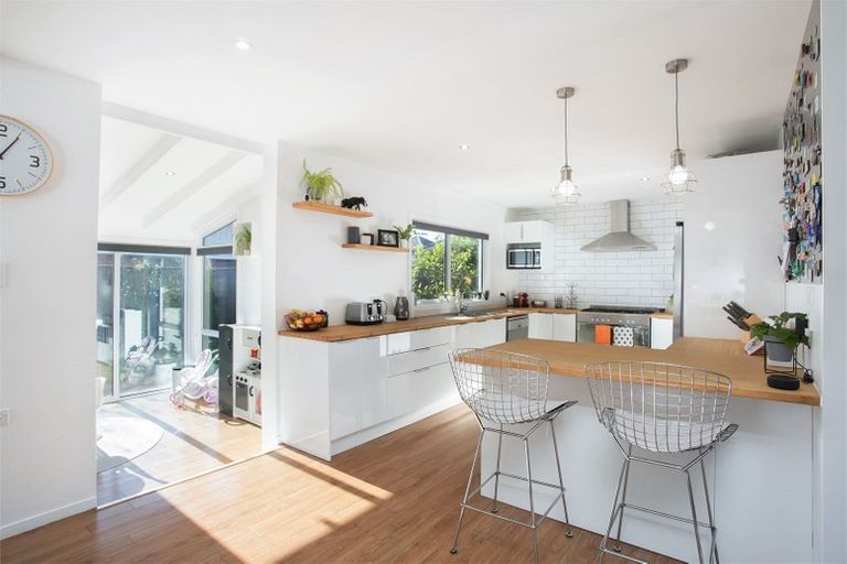 Photo of property in 10a Fovant Street, Russley, Christchurch, 8042