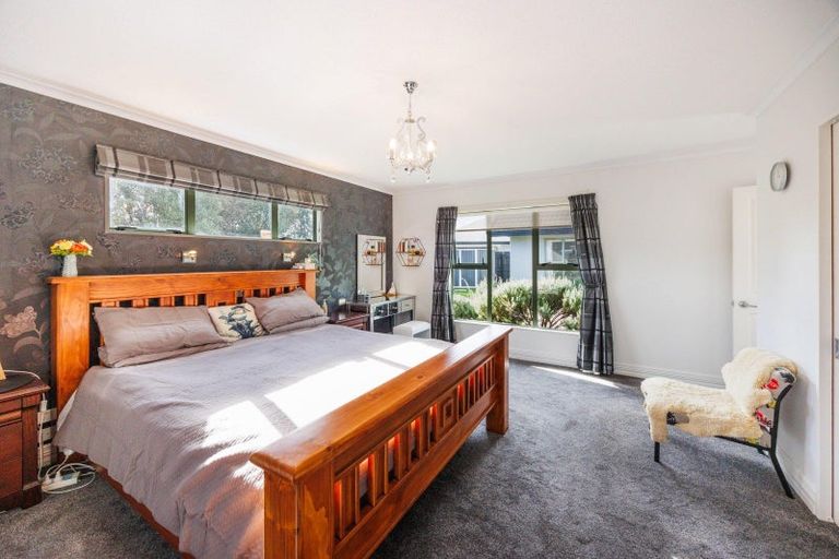 Photo of property in 82 James Line, Kelvin Grove, Palmerston North, 4414