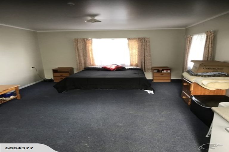 Photo of property in 1/184 Universal Drive, Henderson, Auckland, 0610