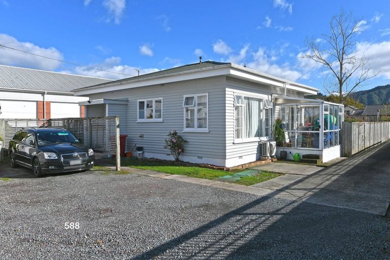 Photo of property in 588 Fergusson Drive, Trentham, Upper Hutt, 5018