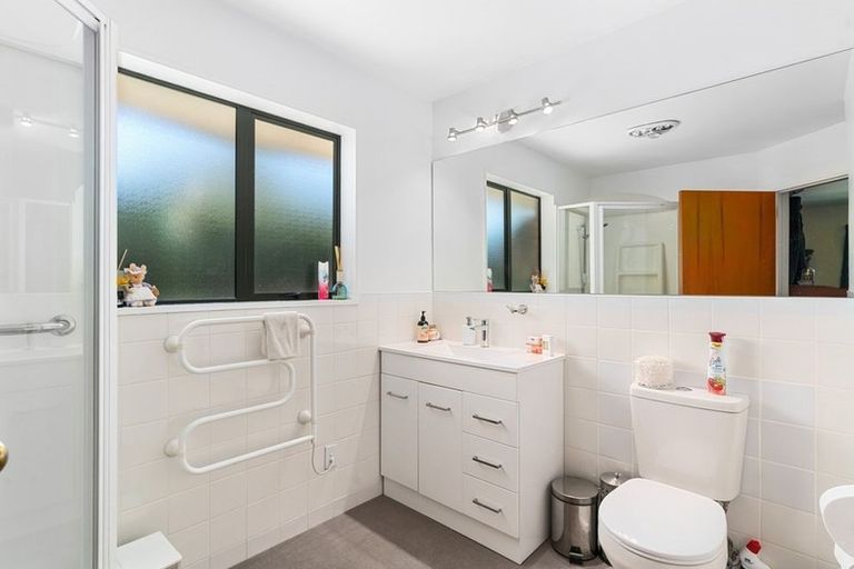 Photo of property in 54 Meadowstone Drive, Wanaka, 9305