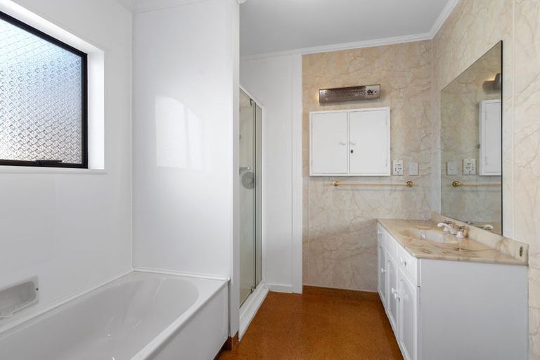 Photo of property in 13 Giblin Street, Richmond, 7020