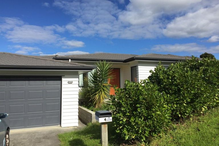 Photo of property in 4 Cityview Place, Massey, Auckland, 0614