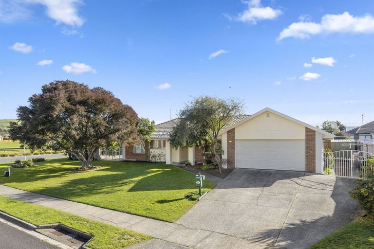 Photo of property in 81 Pacific View Road, Papamoa Beach, Papamoa, 3118