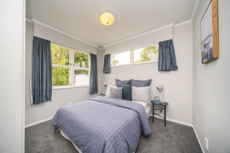 Photo of property in 25 Chilton Grove, Hokowhitu, Palmerston North, 4410
