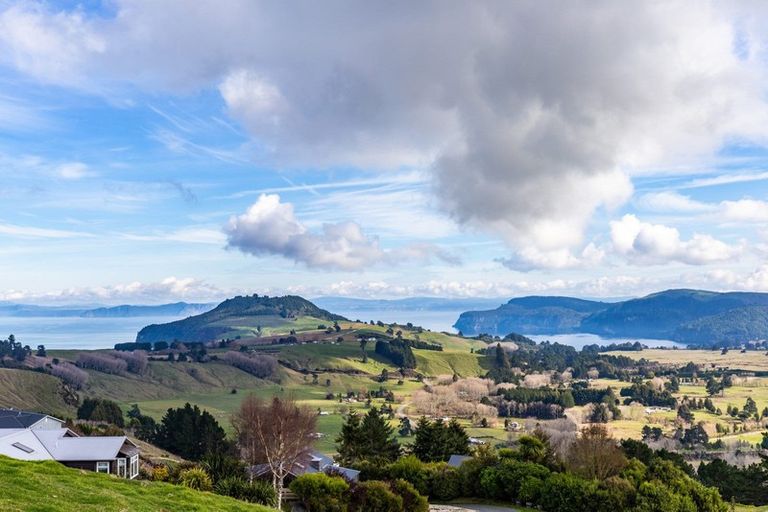 Photo of property in 172 Hill View Drive, Acacia Bay, Taupo, 3385