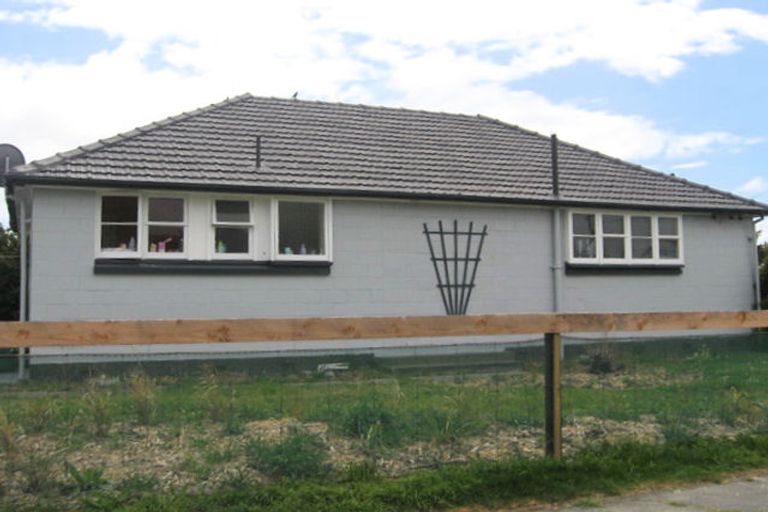Photo of property in 2 Grosvenor Street, Redwood, Christchurch, 8051