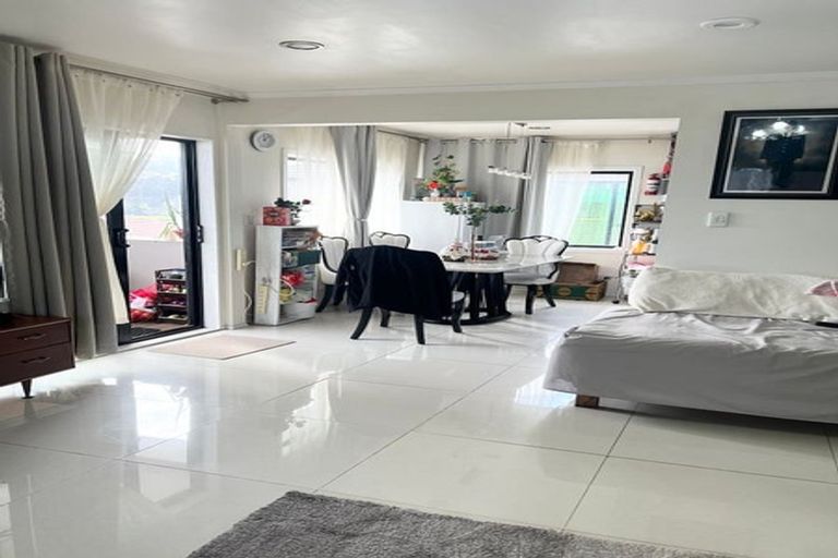 Photo of property in 38 Kenderdine Road, Papatoetoe, Auckland, 2025