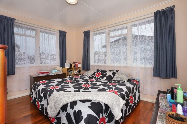 Photo of property in 32 Mill Street, Marton, 4710