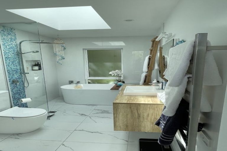 Photo of property in 2 Taimoana Close, Mangawhai Heads, Mangawhai, 0505