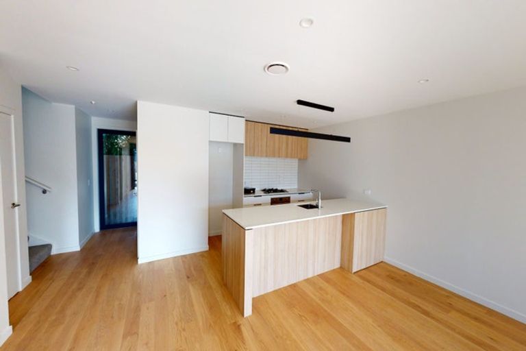 Photo of property in 1c Wai-iti Crescent, Woburn, Lower Hutt, 5010