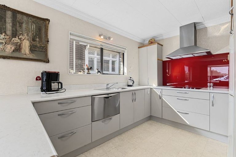 Photo of property in 1/189 Powderham Street, New Plymouth, 4310