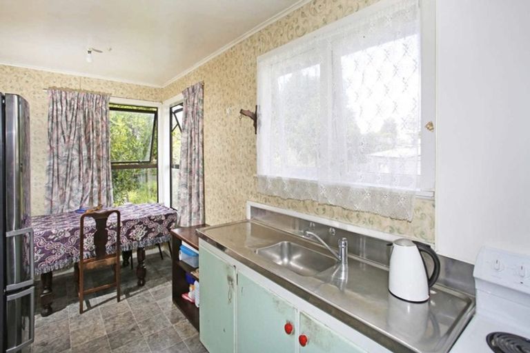 Photo of property in 33 Tairere Crescent, Rosehill, Papakura, 2113