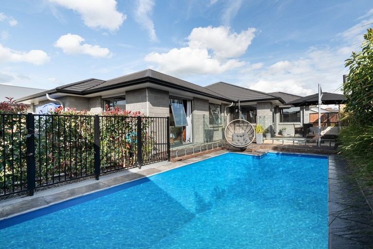 Photo of property in 130 Puhirake Crescent, Pyes Pa, Tauranga, 3112