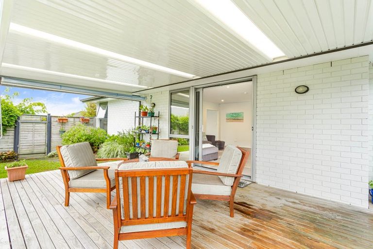 Photo of property in 13 Robert Might Road, Kumeu, 0810