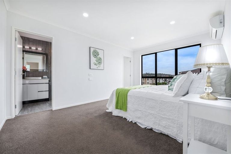 Photo of property in 413 Ormiston Road, Flat Bush, Auckland, 2019