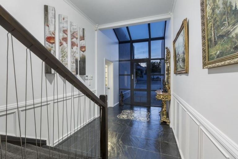 Photo of property in 1/1 Richmond Avenue, Northcote Point, Auckland, 0627